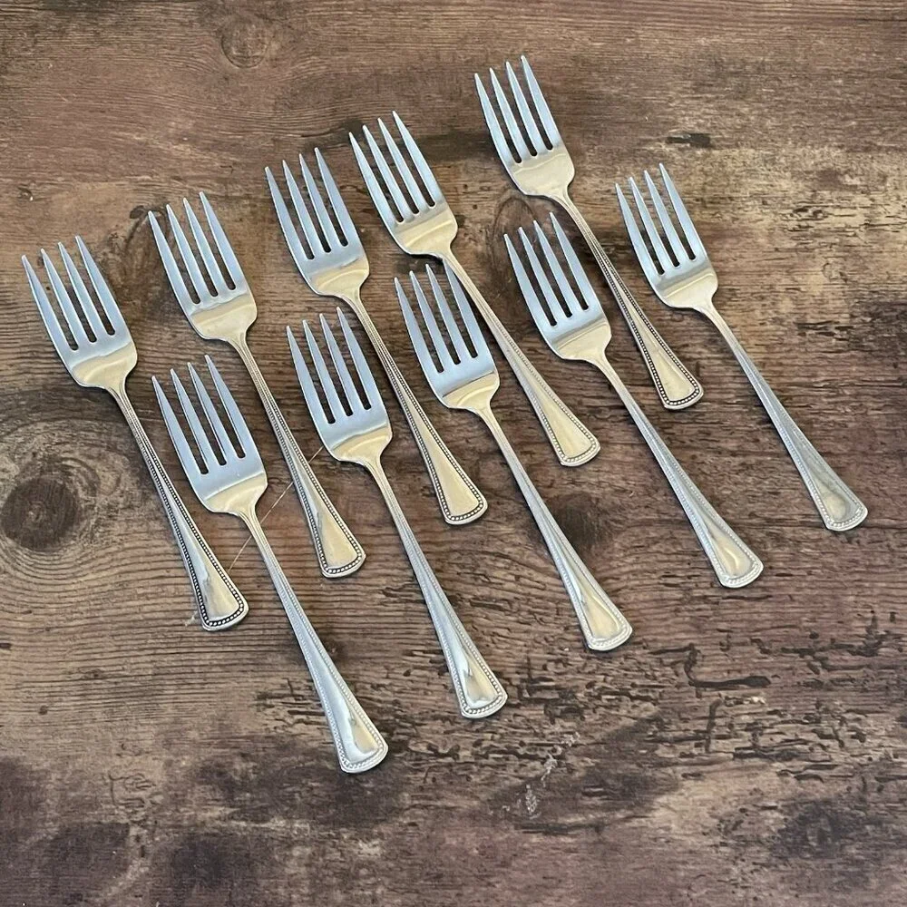 Oneida Needlepoint Beaded Artistry Salad Fork Set of 10 Stainless Steel 6 1/8